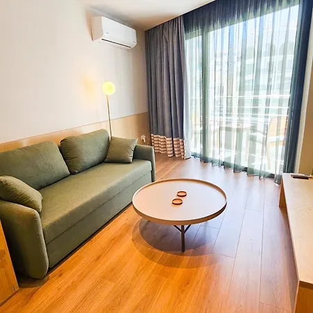 דירה The Colors Of לרנקה