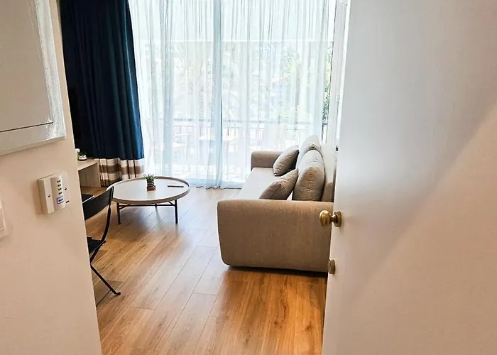 דירה The Colors Of לרנקה